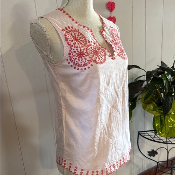 Embroidered Pink Sleeveless Top - Picture 2 of 5